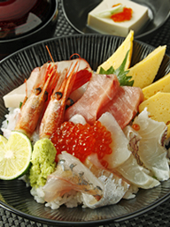龍屋 / 限定10食の 「函館丼」 は、ランチタイム開始早々終了してしまうので、お早めに!