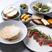 オスト自慢の本場仕込みのヨーロッパ料理にドリンクが3杯ついたお得なプラン。泡・白・赤から選べるグラスワイン3杯付き 7品コース 6,980円
